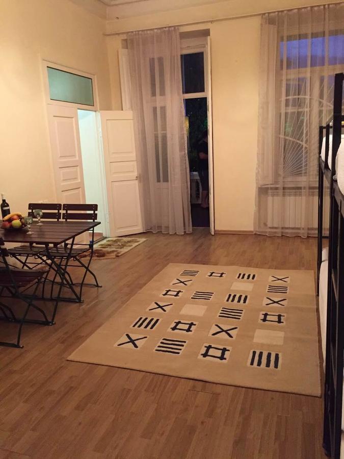 Mar Nero Hostel Batumi Zewnętrze zdjęcie