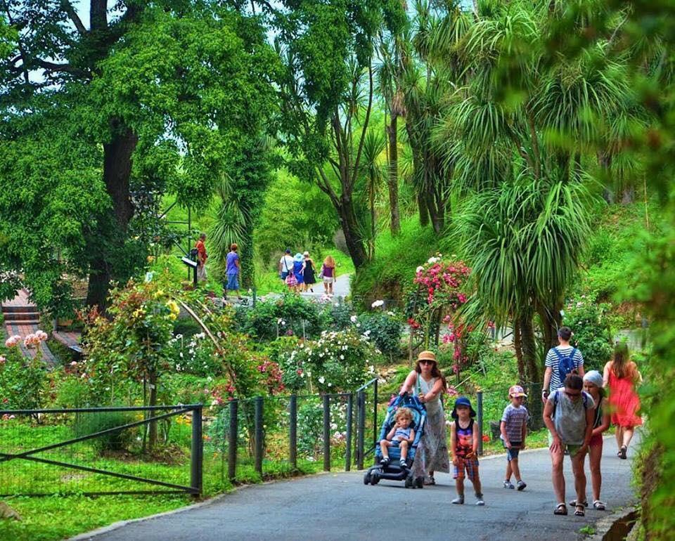 Mar Nero Hostel Batumi Zewnętrze zdjęcie